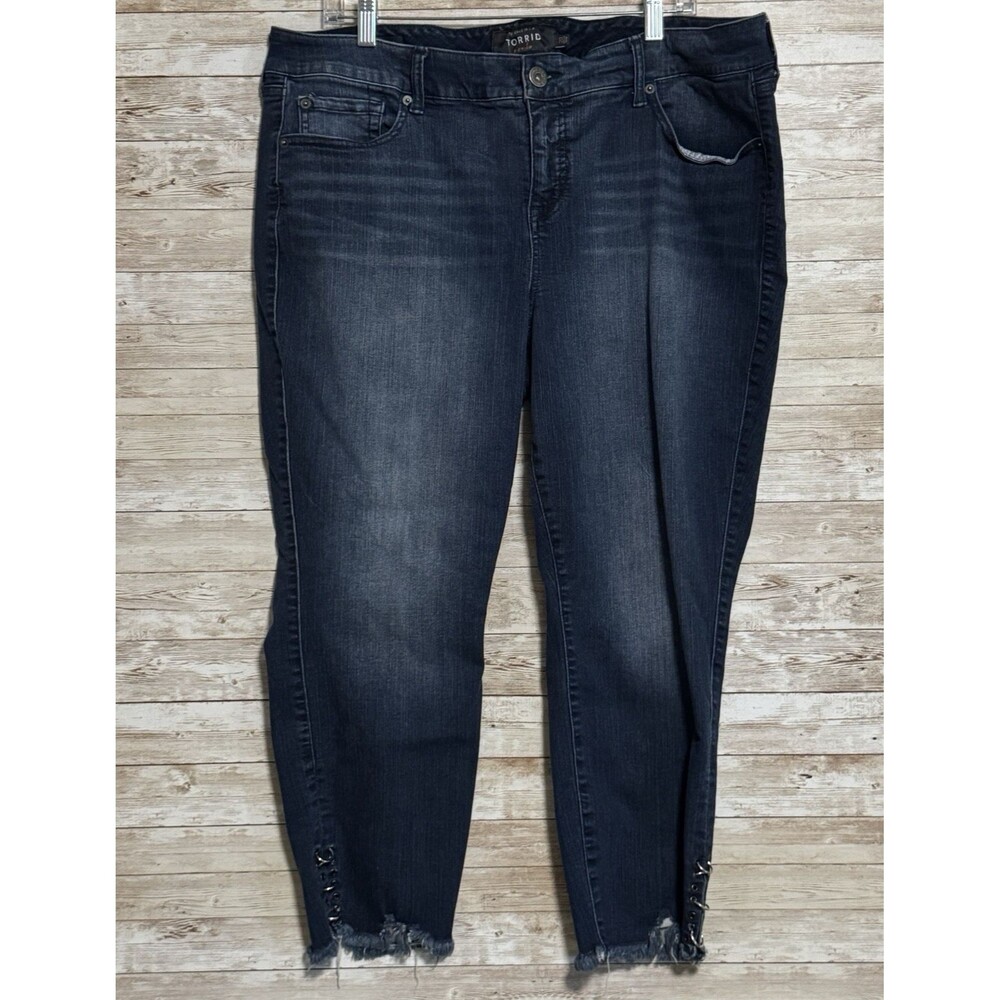 Torrid Ankle Skinny Jeans 20 Dark Wash Distressed Raw Hem Corset Grommet Cuffs